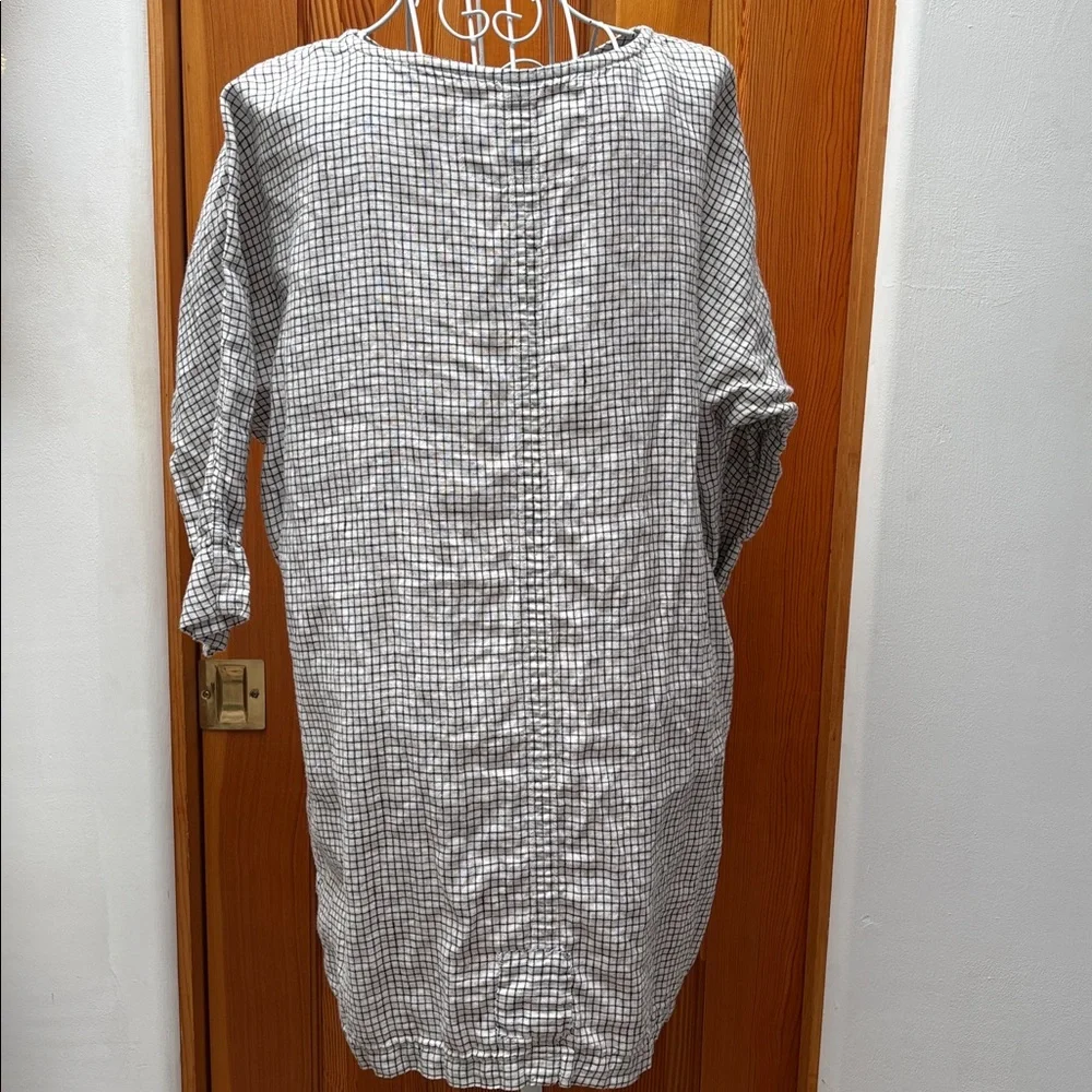 Not Perfect Linen tunic - Picture 4 of 9